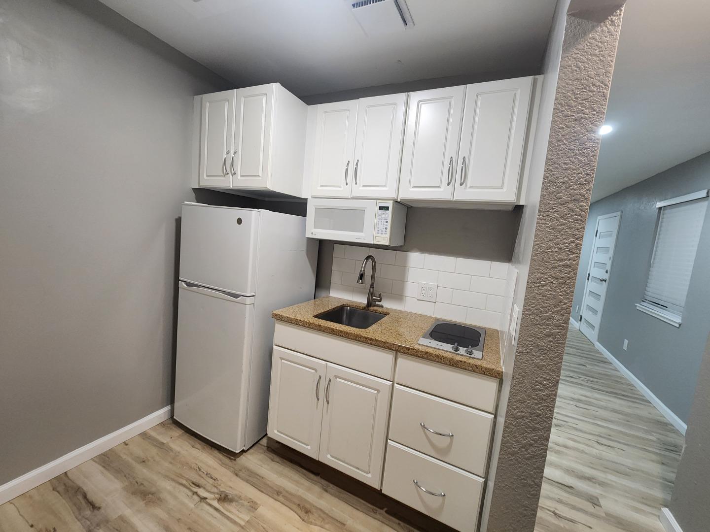 Detail Gallery Image 28 of 38 For 1534 Bay Meadows Dr, Modesto,  CA 95350 - 4 Beds | 3 Baths