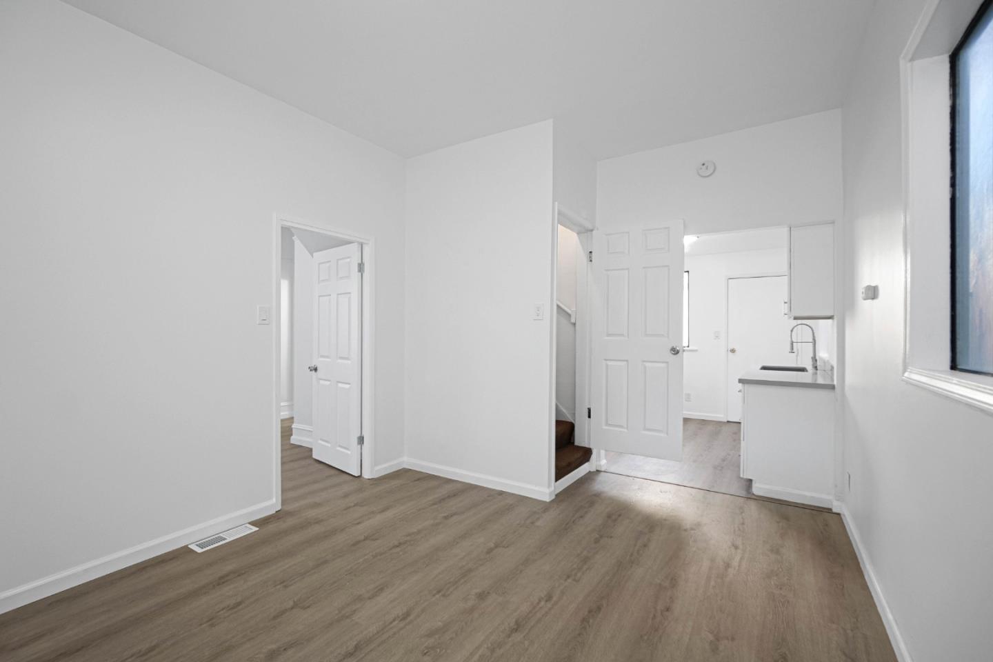 Detail Gallery Image 15 of 42 For 48 Harrington St, San Francisco,  CA 94112 - 2 Beds | 2 Baths