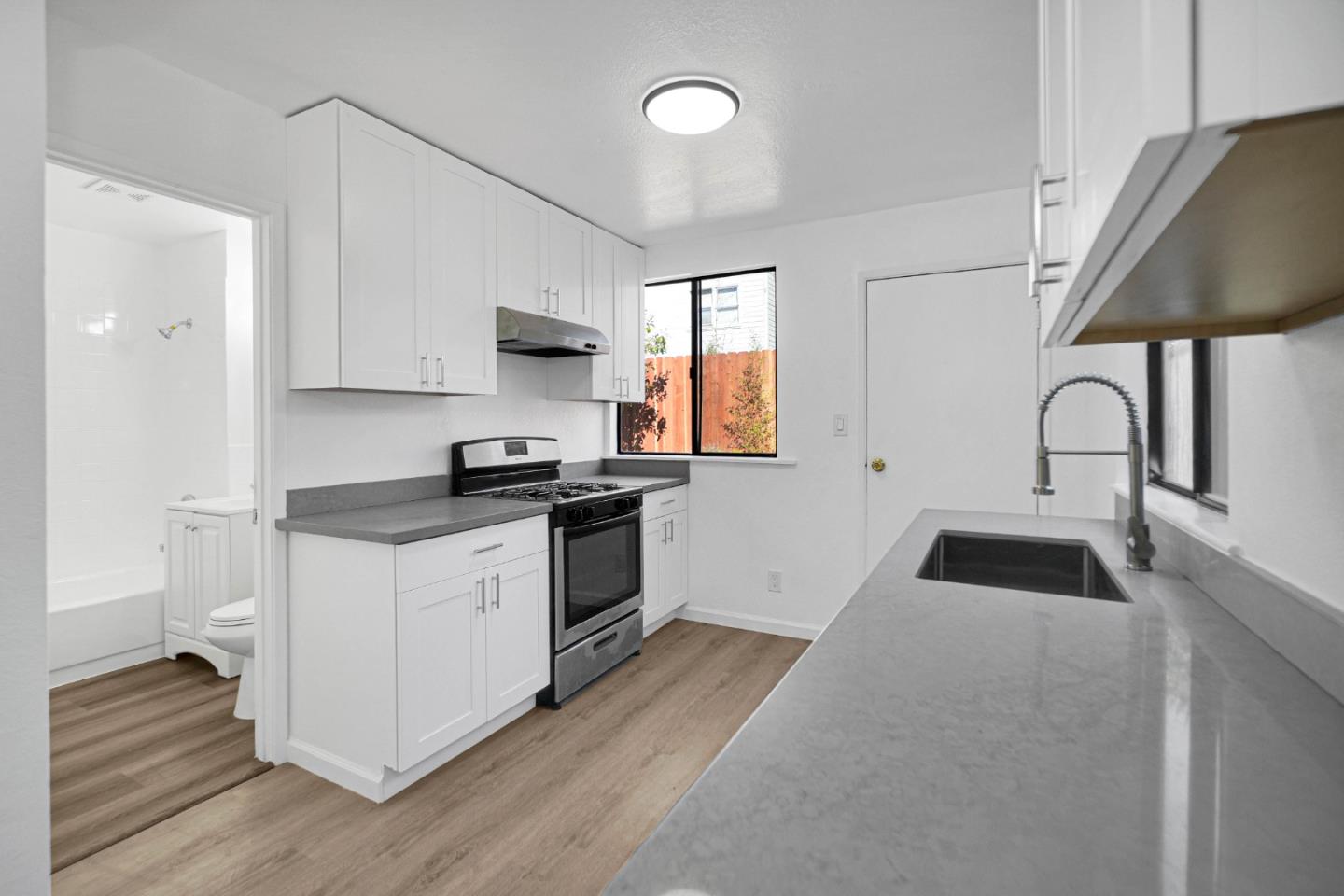 Detail Gallery Image 17 of 42 For 48 Harrington St, San Francisco,  CA 94112 - 2 Beds | 2 Baths