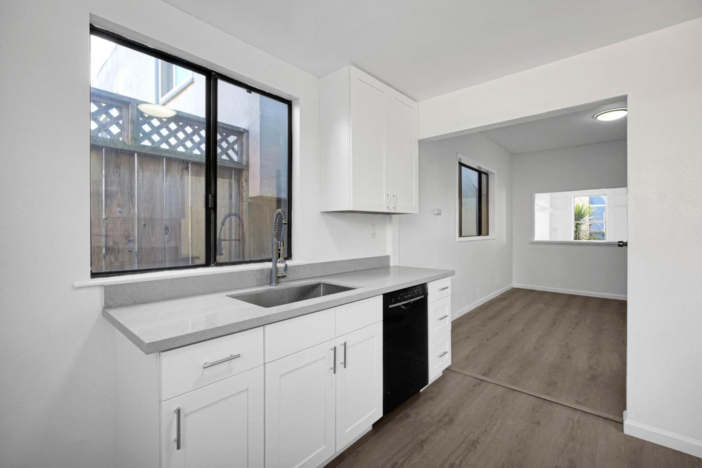 Detail Gallery Image 20 of 42 For 48 Harrington St, San Francisco,  CA 94112 - 2 Beds | 2 Baths