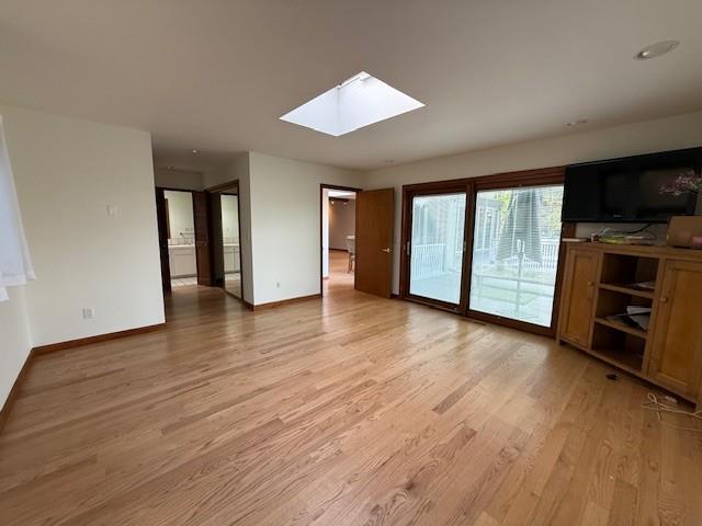 Detail Gallery Image 10 of 19 For 240 W Floresta Way, Portola Valley,  CA 94028 - 4 Beds | 2/1 Baths