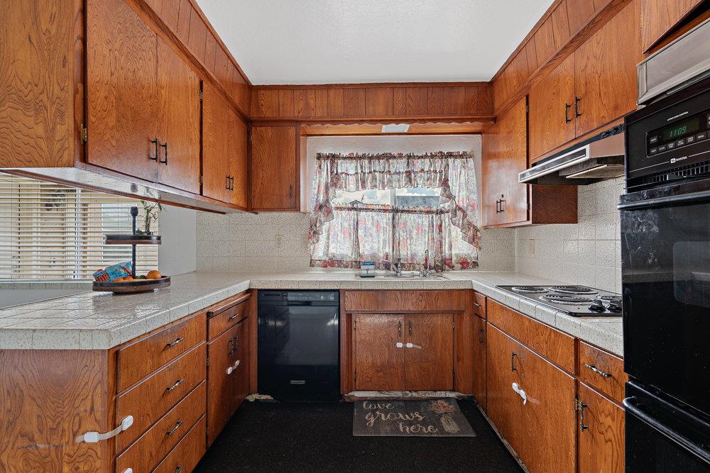 Detail Gallery Image 16 of 47 For 1545 E Saint John St, San Jose,  CA 95116 - 7 Beds | 3 Baths