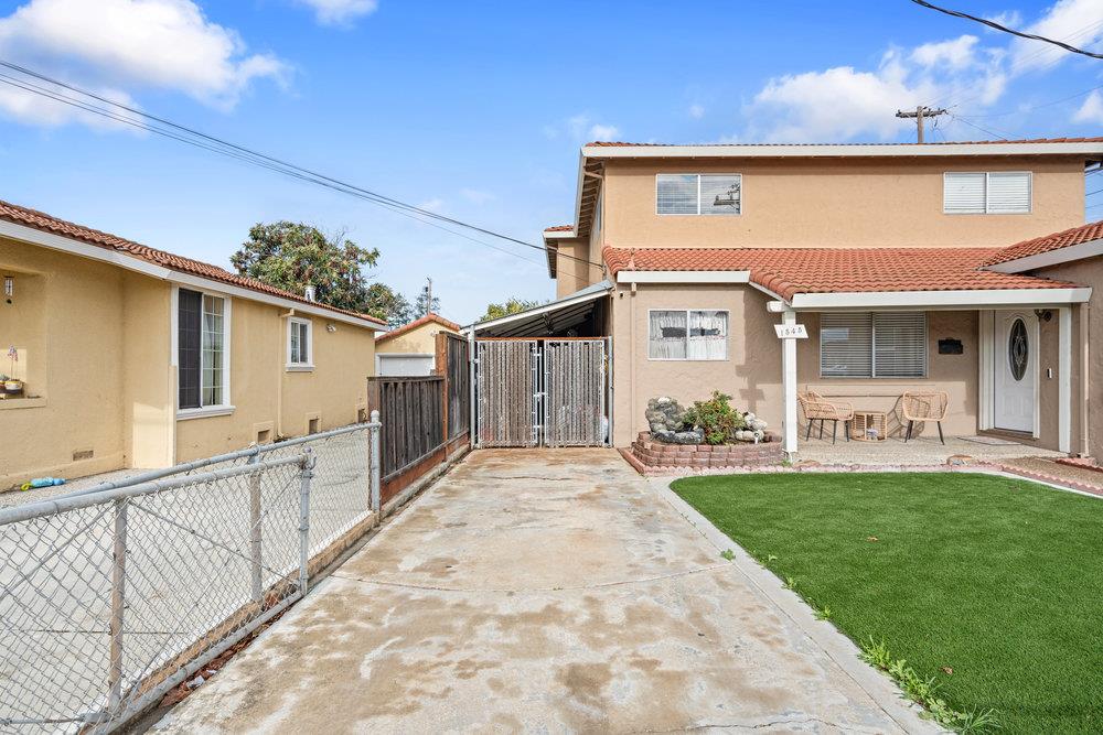 Detail Gallery Image 5 of 47 For 1545 E Saint John St, San Jose,  CA 95116 - 7 Beds | 3 Baths