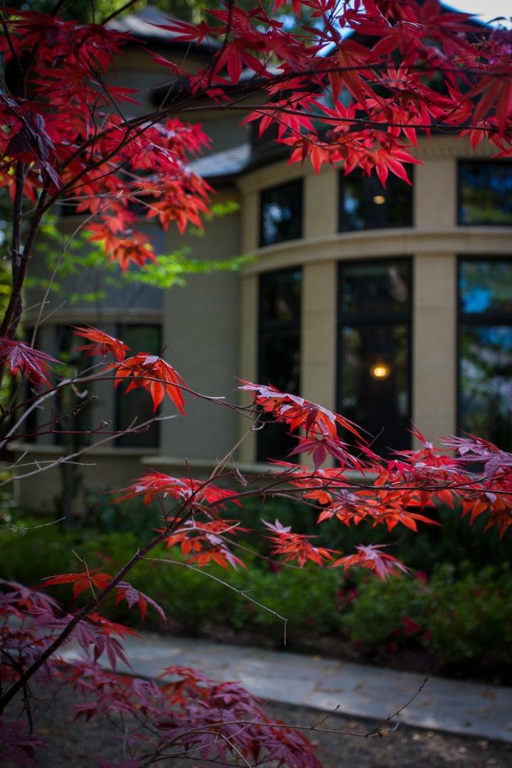 Detail Gallery Image 37 of 47 For 46 Almendral Ave, Atherton,  CA 94027 - 7 Beds | 7/2 Baths