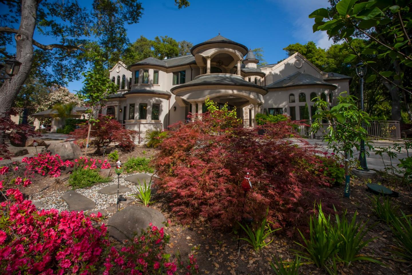 Detail Gallery Image 46 of 47 For 46 Almendral Ave, Atherton,  CA 94027 - 7 Beds | 7/2 Baths