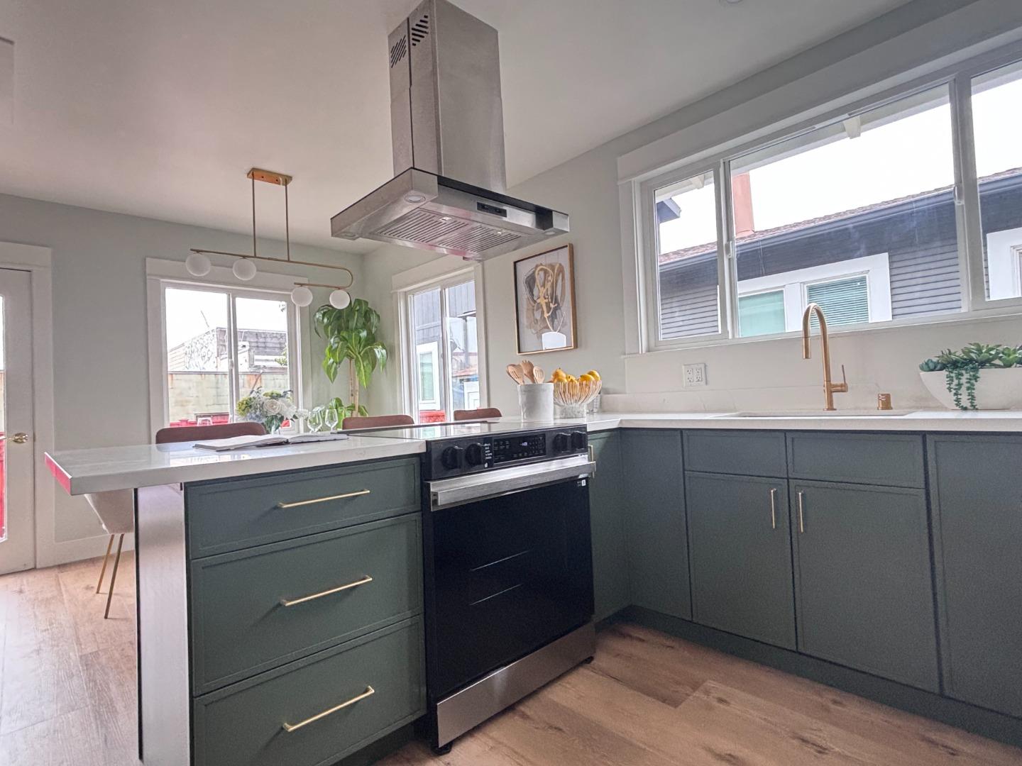 Detail Gallery Image 5 of 19 For 4141 Masterson St, Oakland,  CA 94619 - 2 Beds | 1 Baths