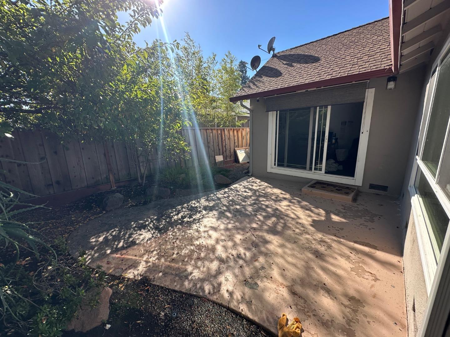 Detail Gallery Image 10 of 11 For 3076 Union Ave, San Jose,  CA 95124 - 4 Beds | 1/1 Baths