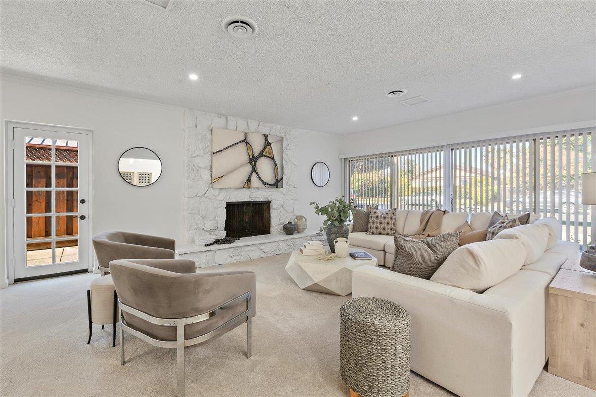 Detail Gallery Image 9 of 38 For 3182 Mckinley Dr, Santa Clara,  CA 95051 - 3 Beds | 2 Baths