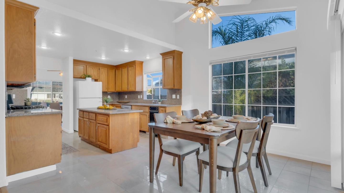 Detail Gallery Image 10 of 22 For 17391 Walnut Grove Dr, Morgan Hill,  CA 95037 - 4 Beds | 3 Baths