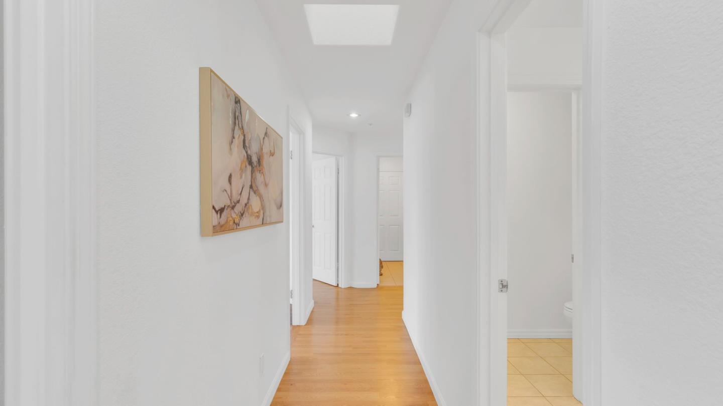 Detail Gallery Image 12 of 22 For 17391 Walnut Grove Dr, Morgan Hill,  CA 95037 - 4 Beds | 3 Baths