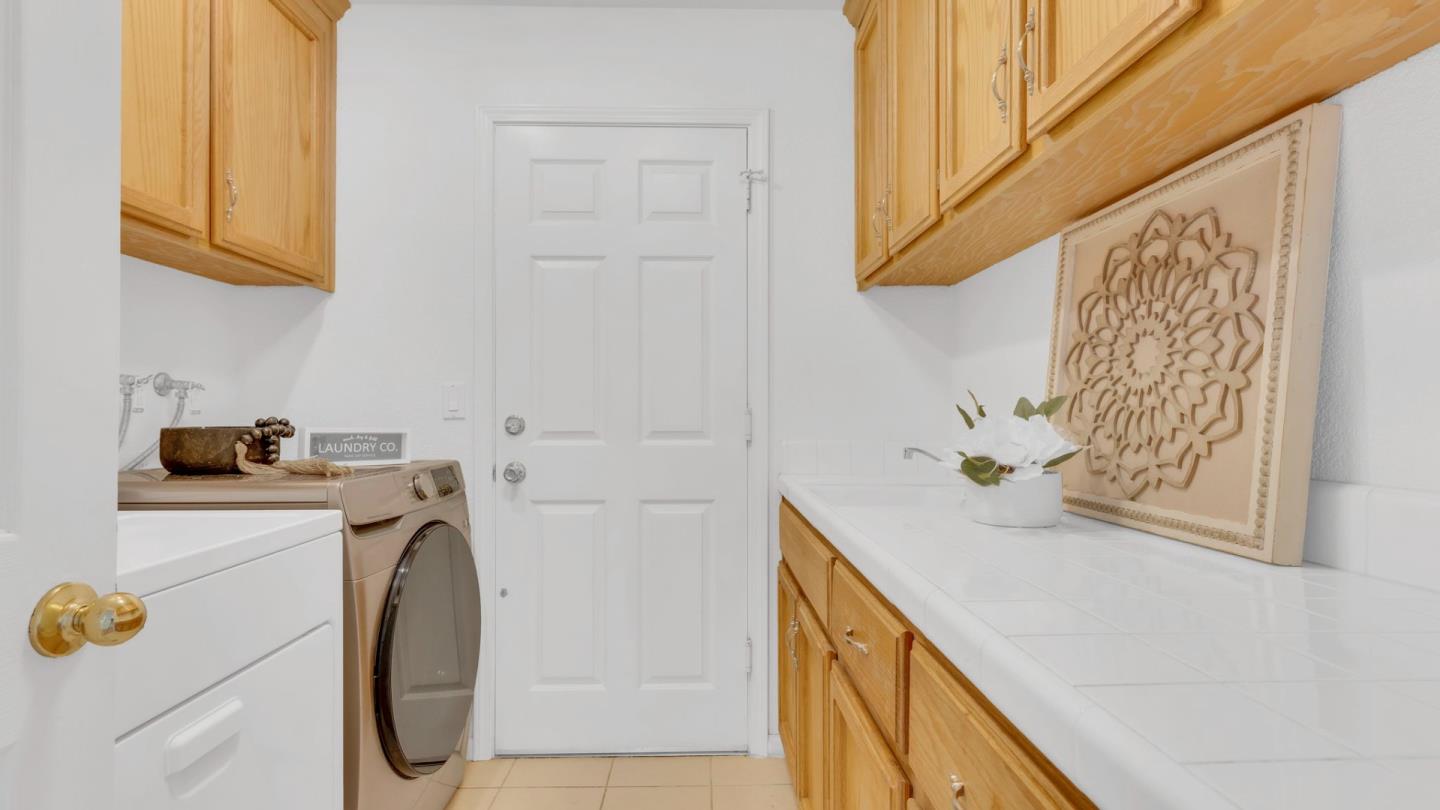 Detail Gallery Image 19 of 22 For 17391 Walnut Grove Dr, Morgan Hill,  CA 95037 - 4 Beds | 3 Baths