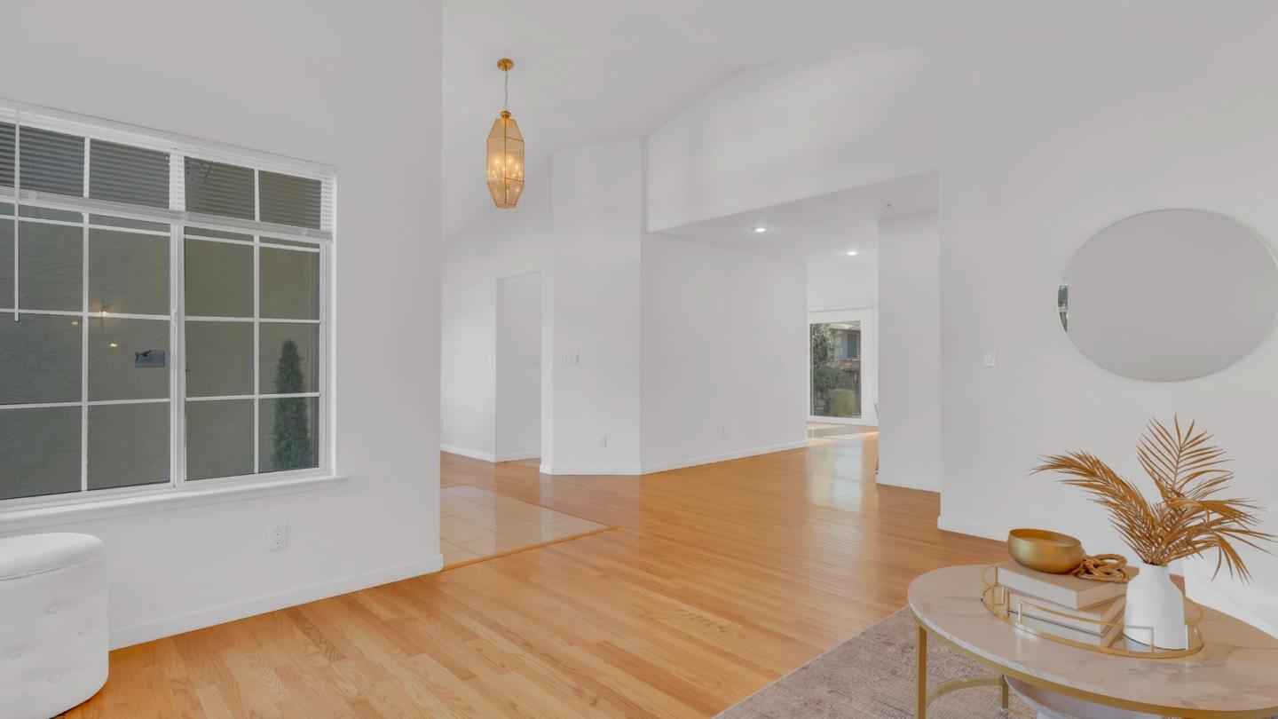 Detail Gallery Image 3 of 22 For 17391 Walnut Grove Dr, Morgan Hill,  CA 95037 - 4 Beds | 3 Baths