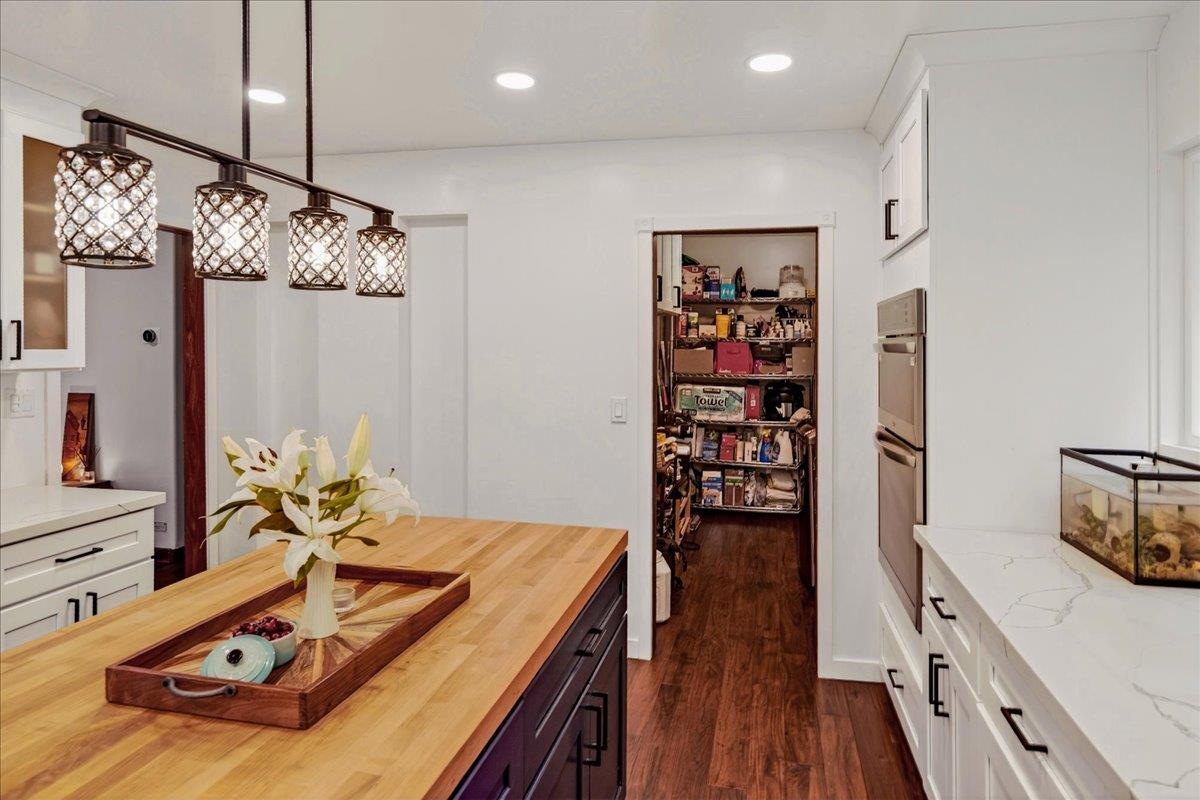 Detail Gallery Image 11 of 41 For 20851 Assiniboine Trl, Los Gatos,  CA 95033 - 3 Beds | 1/1 Baths