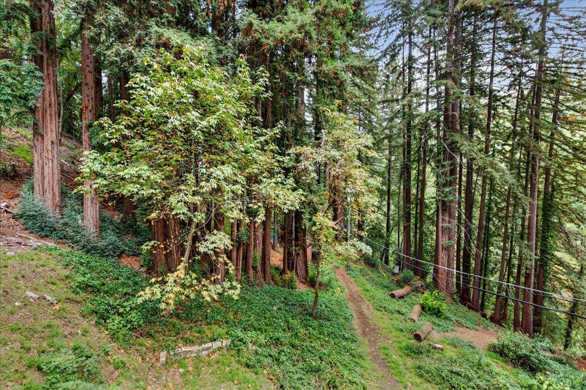 Detail Gallery Image 30 of 41 For 20851 Assiniboine Trl, Los Gatos,  CA 95033 - 3 Beds | 1/1 Baths