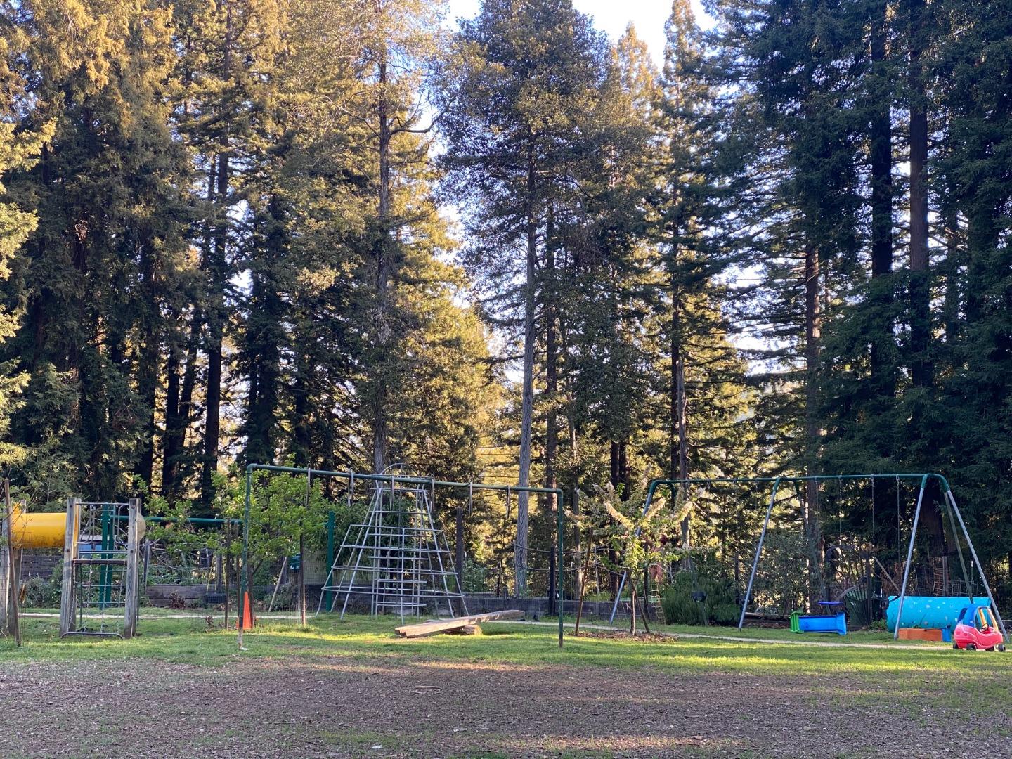 Detail Gallery Image 39 of 41 For 20851 Assiniboine Trl, Los Gatos,  CA 95033 - 3 Beds | 1/1 Baths