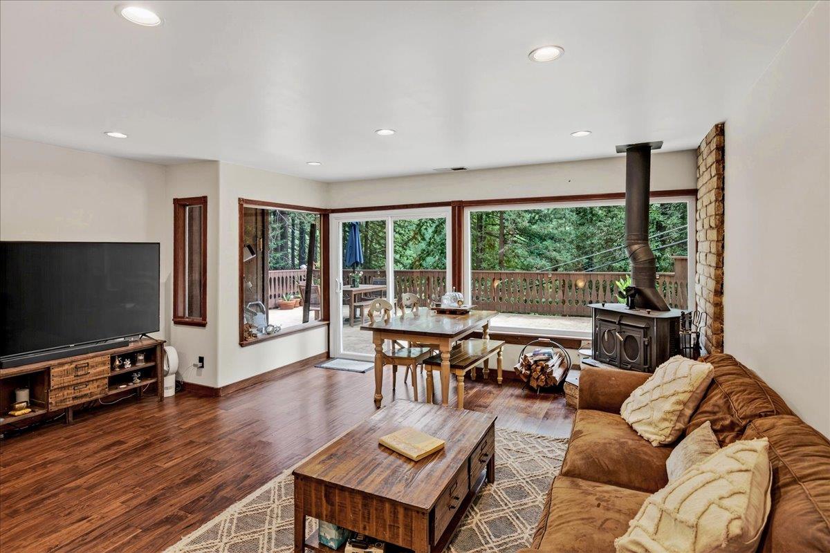 Detail Gallery Image 5 of 41 For 20851 Assiniboine Trl, Los Gatos,  CA 95033 - 3 Beds | 1/1 Baths