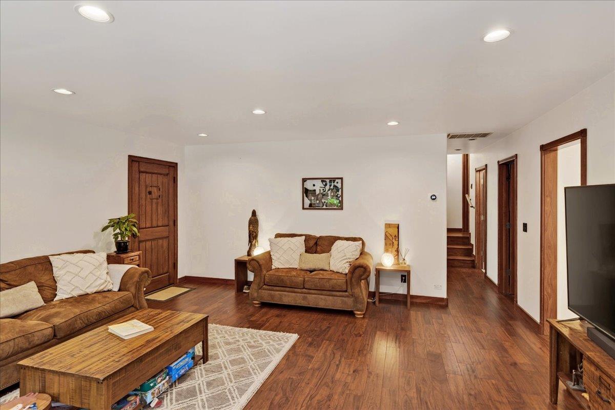 Detail Gallery Image 6 of 41 For 20851 Assiniboine Trl, Los Gatos,  CA 95033 - 3 Beds | 1/1 Baths