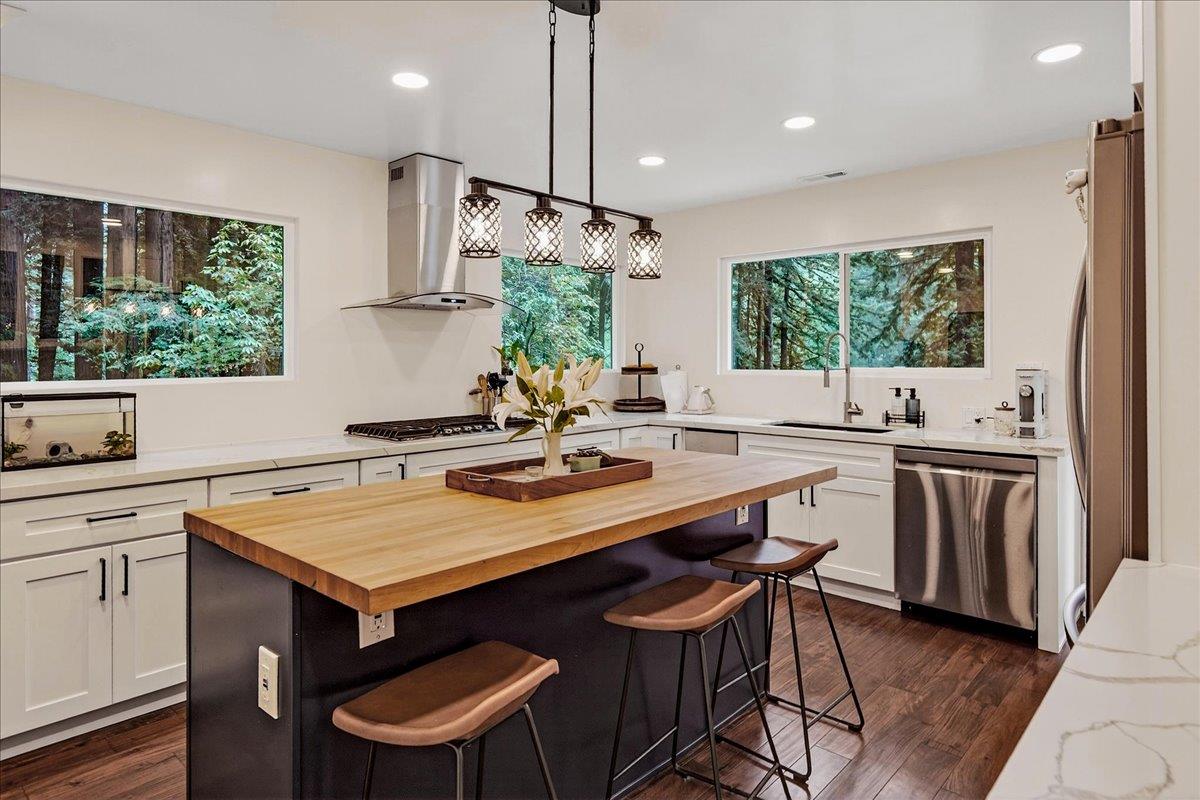 Detail Gallery Image 8 of 41 For 20851 Assiniboine Trl, Los Gatos,  CA 95033 - 3 Beds | 1/1 Baths