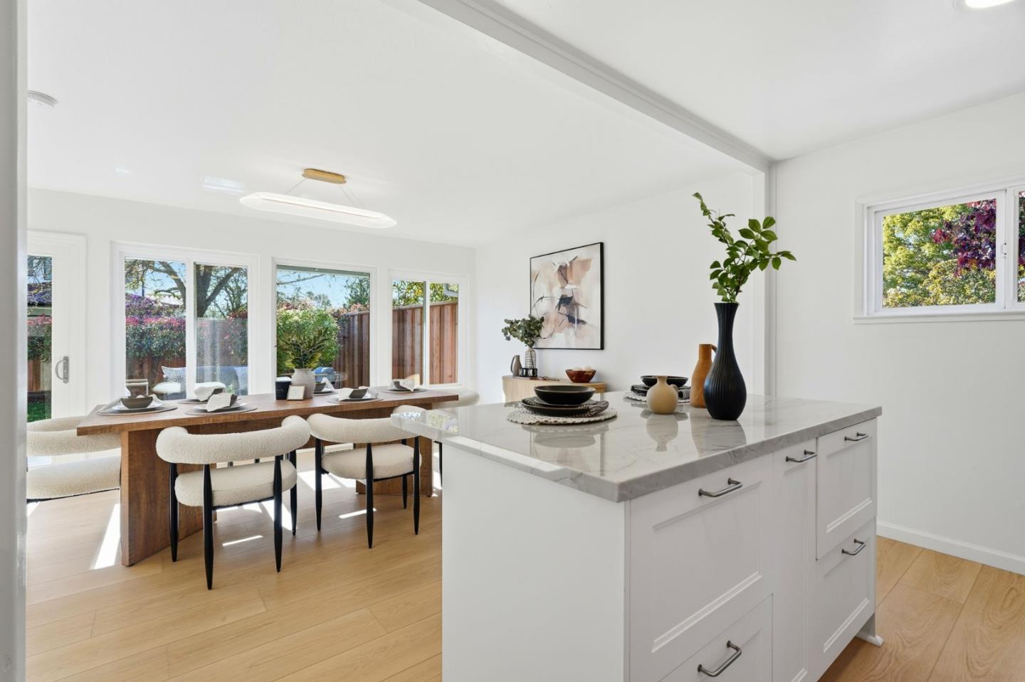 Detail Gallery Image 13 of 38 For 19990 Pear Tree Ln, Cupertino,  CA 95014 - 3 Beds | 2 Baths