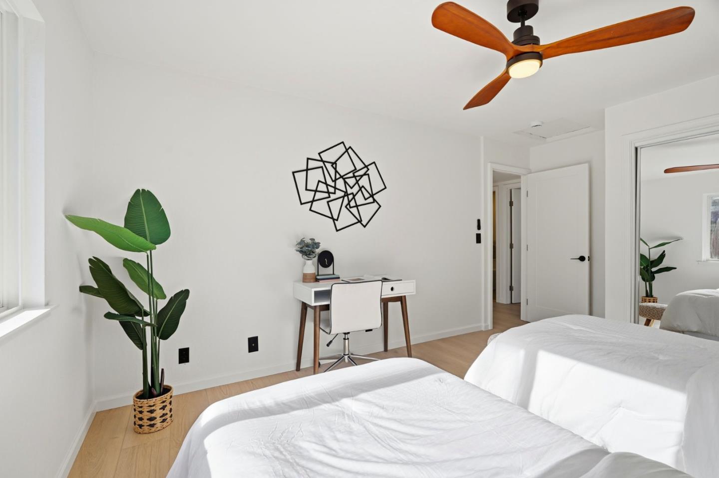 Detail Gallery Image 22 of 38 For 19990 Pear Tree Ln, Cupertino,  CA 95014 - 3 Beds | 2 Baths