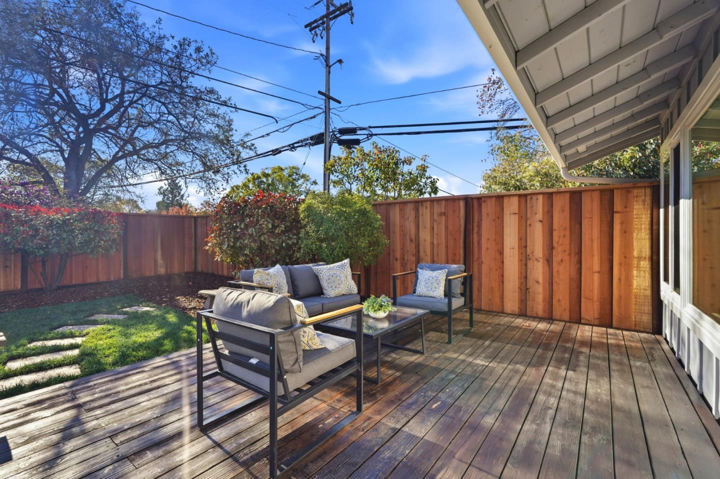 Detail Gallery Image 29 of 38 For 19990 Pear Tree Ln, Cupertino,  CA 95014 - 3 Beds | 2 Baths