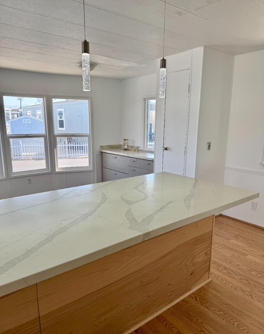 Detail Gallery Image 3 of 19 For 12350 Christensen Rd #76,  Salinas,  CA 93907 - 2 Beds | 1 Baths