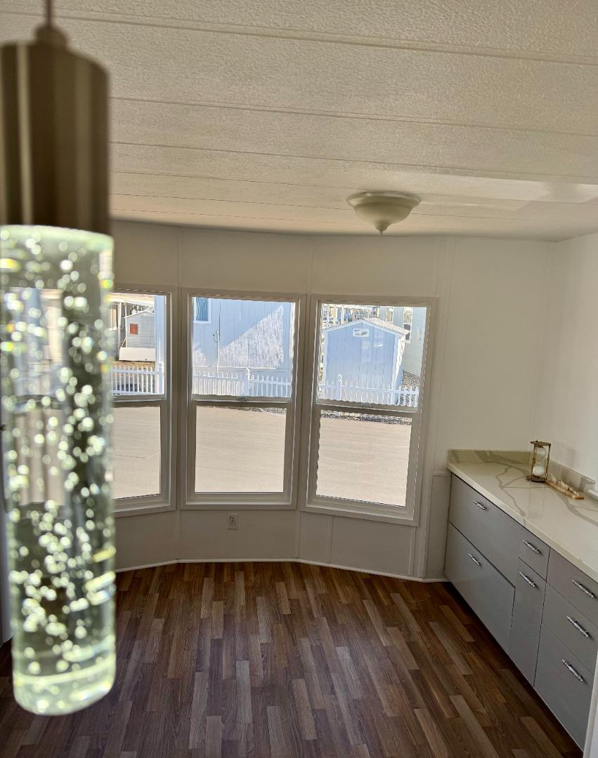 Detail Gallery Image 6 of 19 For 12350 Christensen Rd #76,  Salinas,  CA 93907 - 2 Beds | 1 Baths