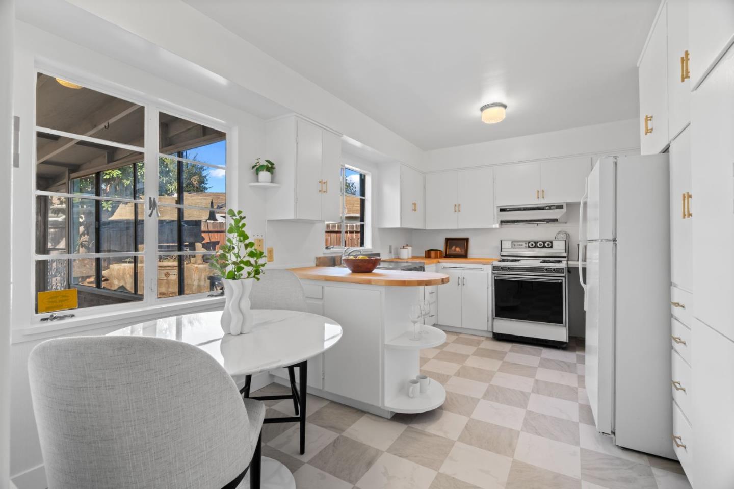 Detail Gallery Image 17 of 50 For 16281 Camino Del Sol, Los Gatos,  CA 95032 - 2 Beds | 1 Baths