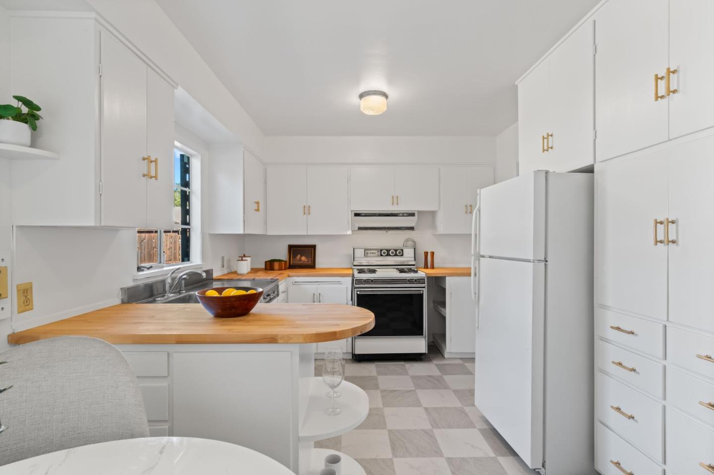 Detail Gallery Image 20 of 50 For 16281 Camino Del Sol, Los Gatos,  CA 95032 - 2 Beds | 1 Baths