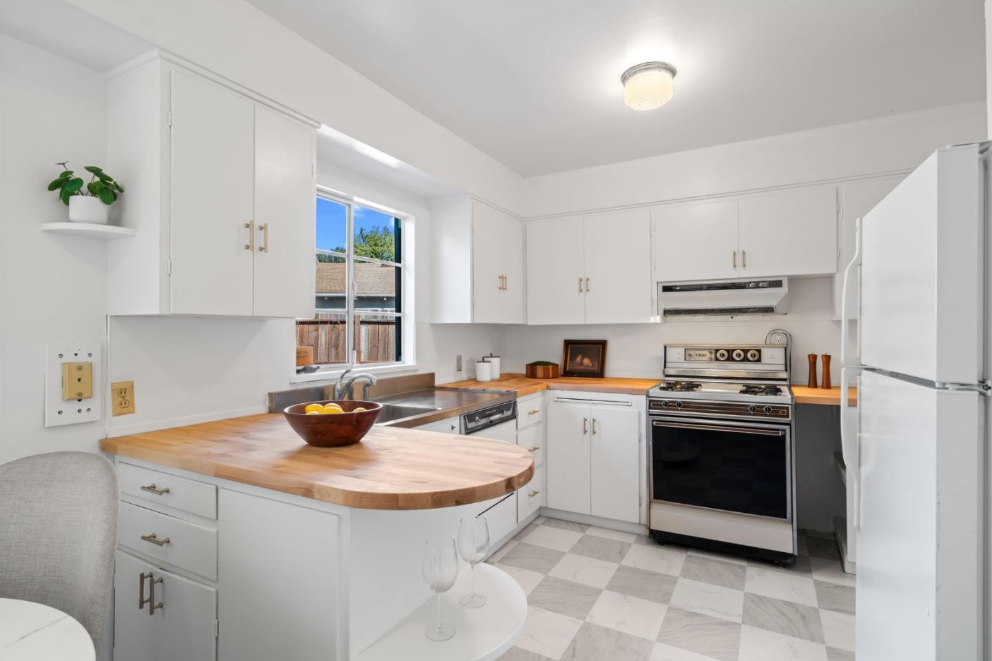 Detail Gallery Image 22 of 50 For 16281 Camino Del Sol, Los Gatos,  CA 95032 - 2 Beds | 1 Baths