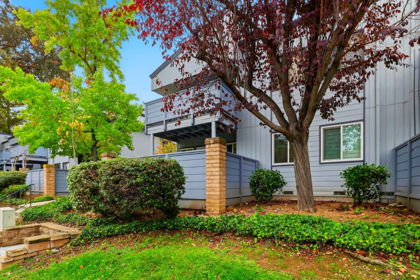 Detail Gallery Image 3 of 42 For 4814 Pine Forest Pl, San Jose,  CA 95118 - 2 Beds | 2 Baths