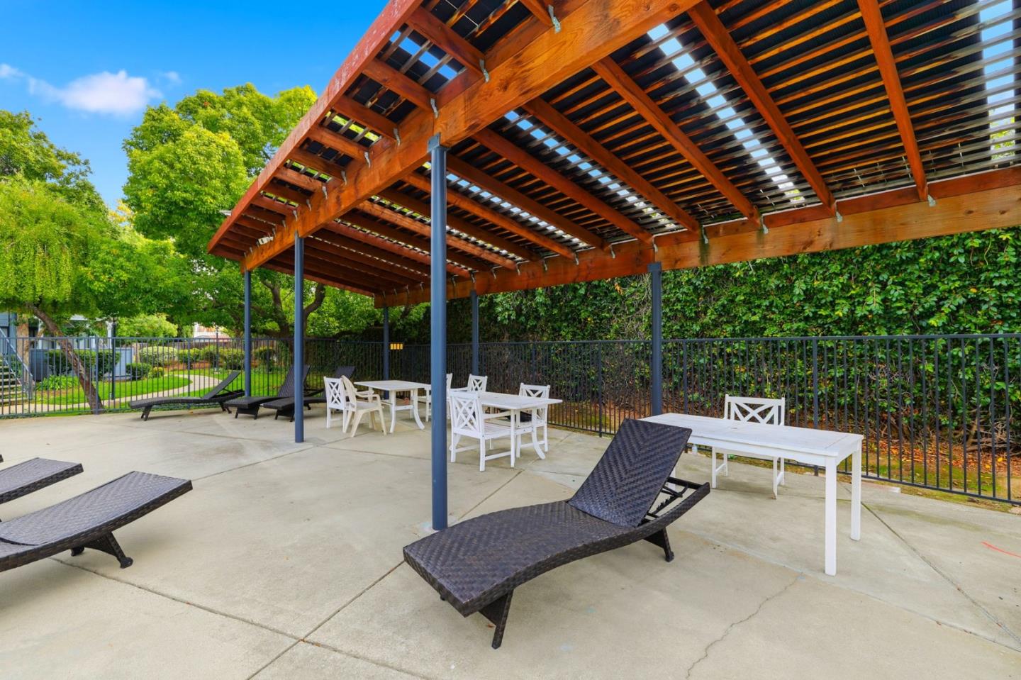 Detail Gallery Image 39 of 42 For 4814 Pine Forest Pl, San Jose,  CA 95118 - 2 Beds | 2 Baths