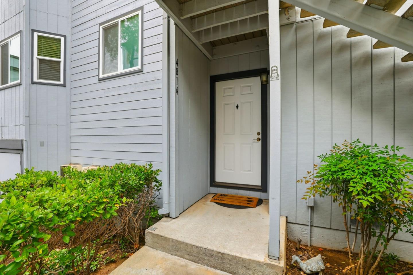 Detail Gallery Image 5 of 42 For 4814 Pine Forest Pl, San Jose,  CA 95118 - 2 Beds | 2 Baths