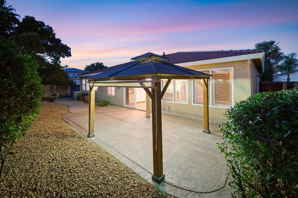 Detail Gallery Image 10 of 80 For 11447 Mirage Dr, Chowchilla,  CA 93610 - 3 Beds | 2 Baths