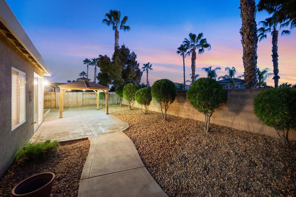 Detail Gallery Image 12 of 80 For 11447 Mirage Dr, Chowchilla,  CA 93610 - 3 Beds | 2 Baths