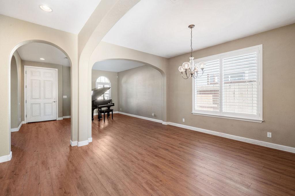 Detail Gallery Image 13 of 80 For 11447 Mirage Dr, Chowchilla,  CA 93610 - 3 Beds | 2 Baths