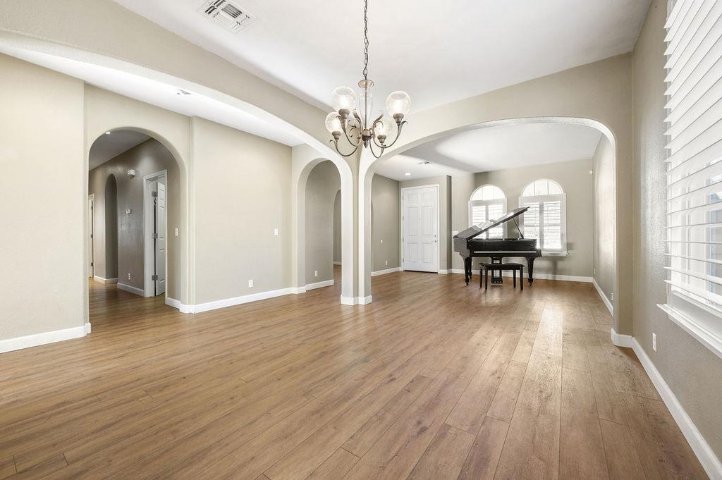 Detail Gallery Image 14 of 80 For 11447 Mirage Dr, Chowchilla,  CA 93610 - 3 Beds | 2 Baths