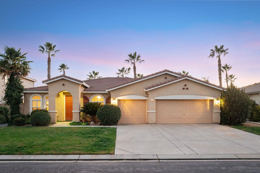 Detail Gallery Image 2 of 80 For 11447 Mirage Dr, Chowchilla,  CA 93610 - 3 Beds | 2 Baths