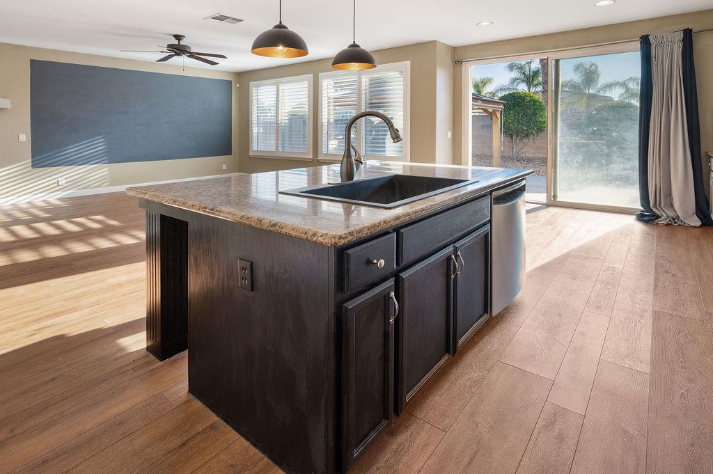 Detail Gallery Image 33 of 80 For 11447 Mirage Dr, Chowchilla,  CA 93610 - 3 Beds | 2 Baths