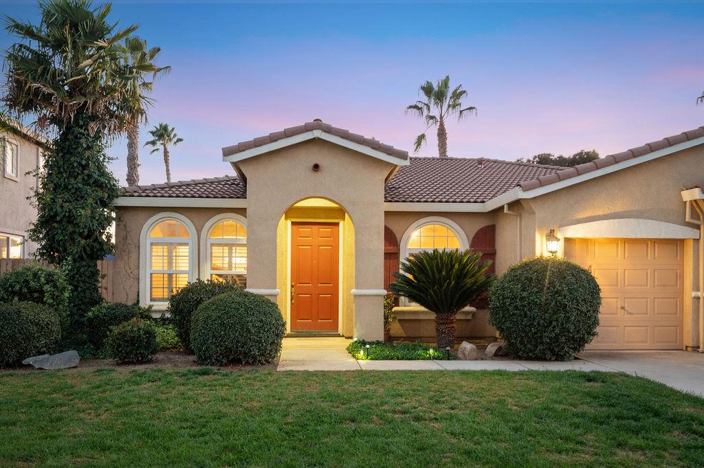 Detail Gallery Image 4 of 80 For 11447 Mirage Dr, Chowchilla,  CA 93610 - 3 Beds | 2 Baths