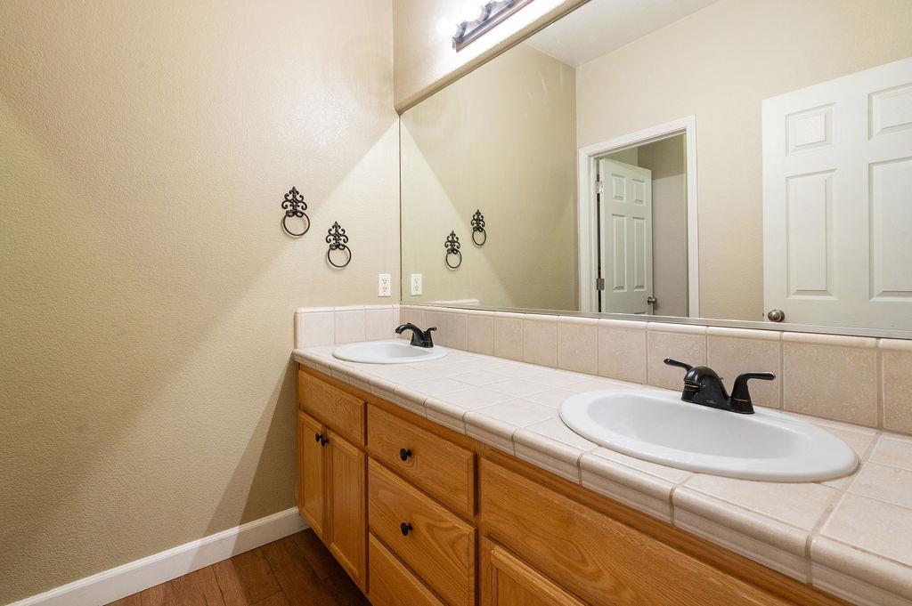 Detail Gallery Image 54 of 80 For 11447 Mirage Dr, Chowchilla,  CA 93610 - 3 Beds | 2 Baths