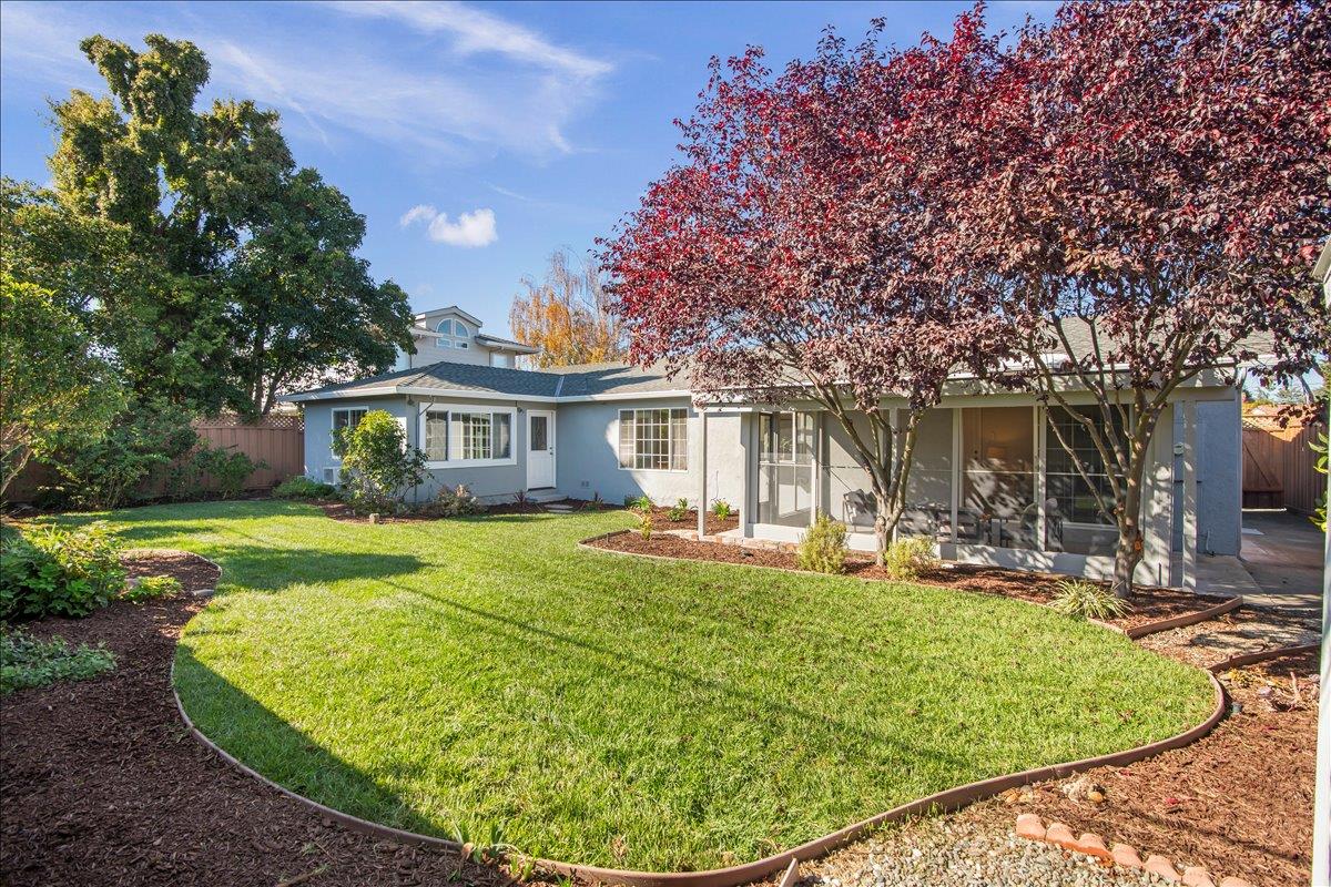 Detail Gallery Image 21 of 33 For 10450 Pineville Ave, Cupertino,  CA 95014 - 3 Beds | 2 Baths