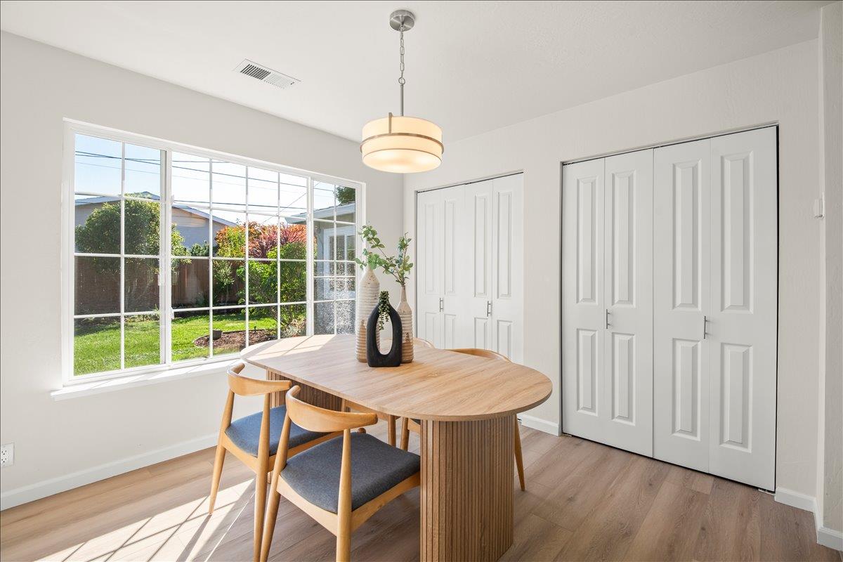 Detail Gallery Image 7 of 33 For 10450 Pineville Ave, Cupertino,  CA 95014 - 3 Beds | 2 Baths