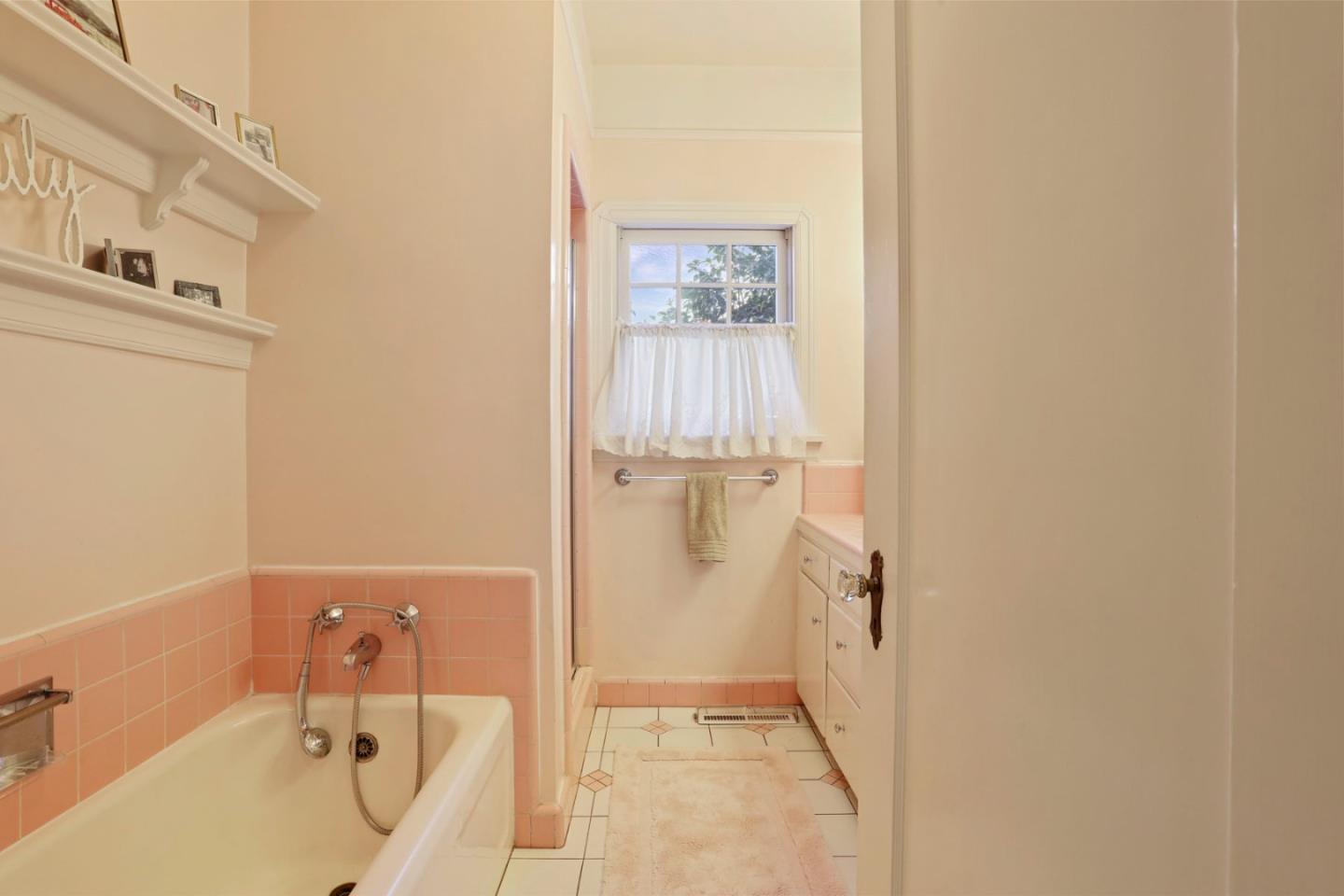 Detail Gallery Image 28 of 75 For 509 Myrtle Ave, Modesto,  CA 95350 - 4 Beds | 2 Baths