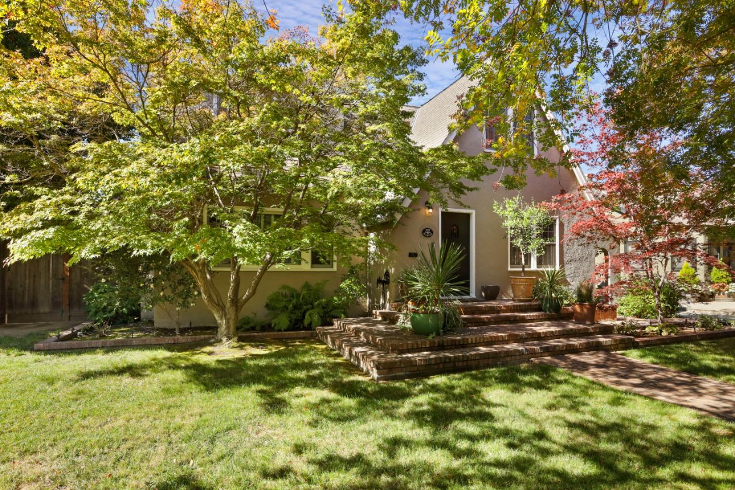 Detail Gallery Image 4 of 75 For 509 Myrtle Ave, Modesto,  CA 95350 - 4 Beds | 2 Baths