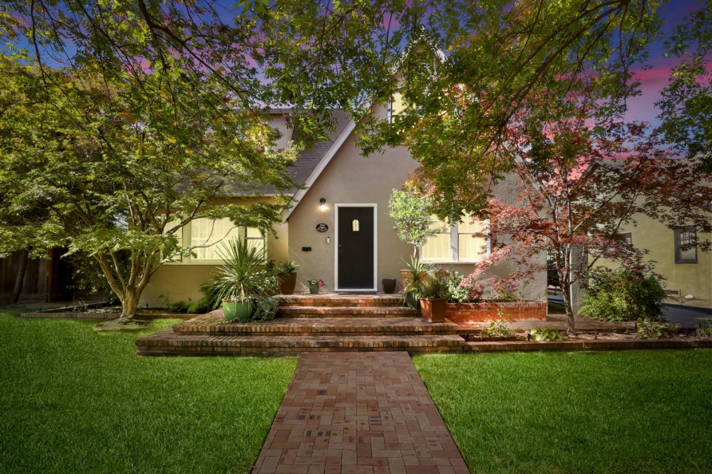 Detail Gallery Image 6 of 75 For 509 Myrtle Ave, Modesto,  CA 95350 - 4 Beds | 2 Baths