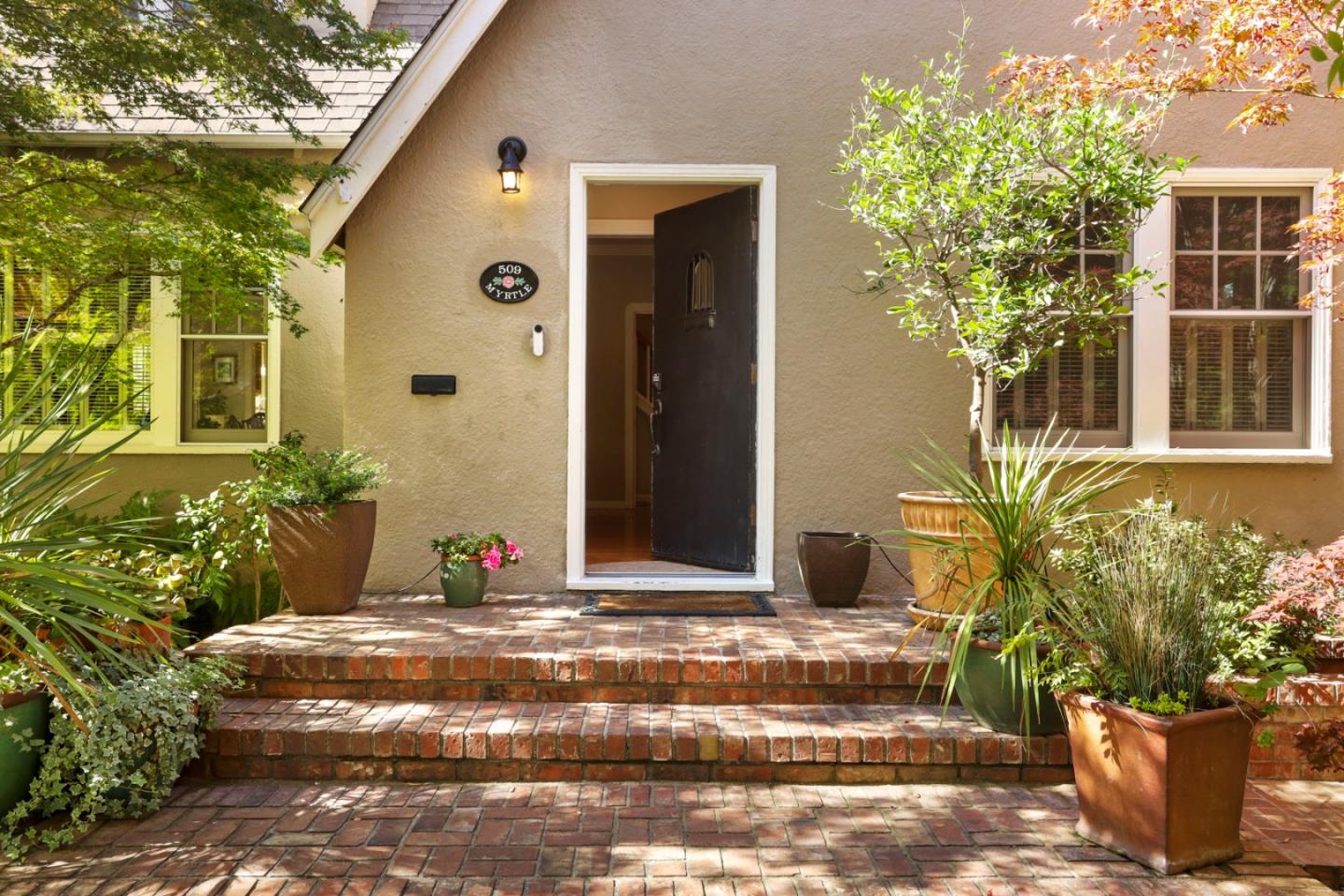 Detail Gallery Image 7 of 75 For 509 Myrtle Ave, Modesto,  CA 95350 - 4 Beds | 2 Baths