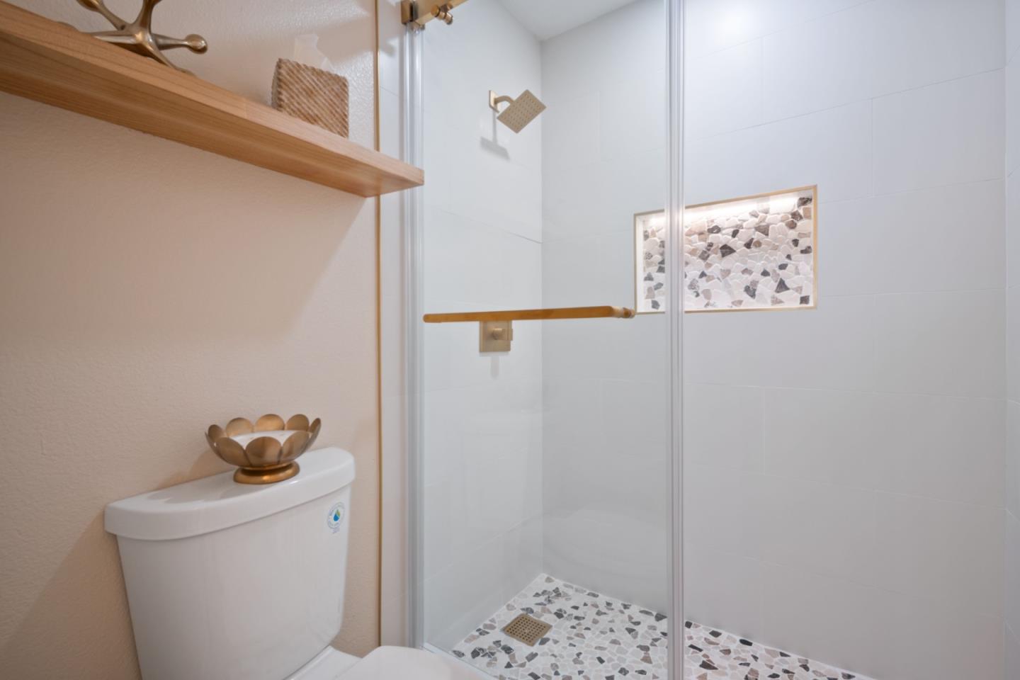 Detail Gallery Image 27 of 42 For 1439 Wolf Ct, Salinas,  CA 93905 - 4 Beds | 2 Baths