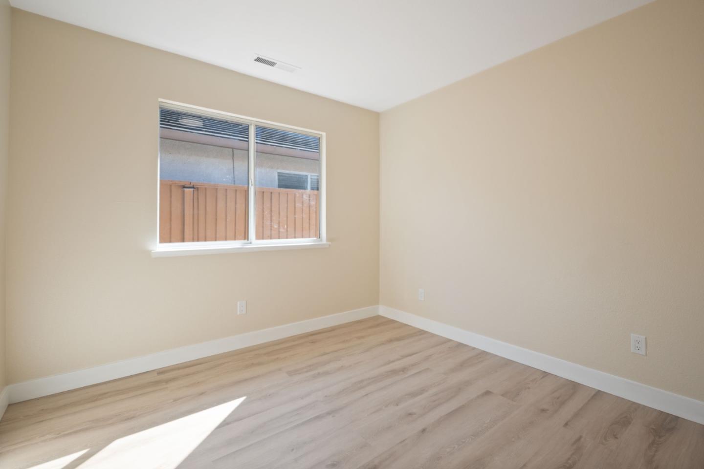 Detail Gallery Image 29 of 42 For 1439 Wolf Ct, Salinas,  CA 93905 - 4 Beds | 2 Baths