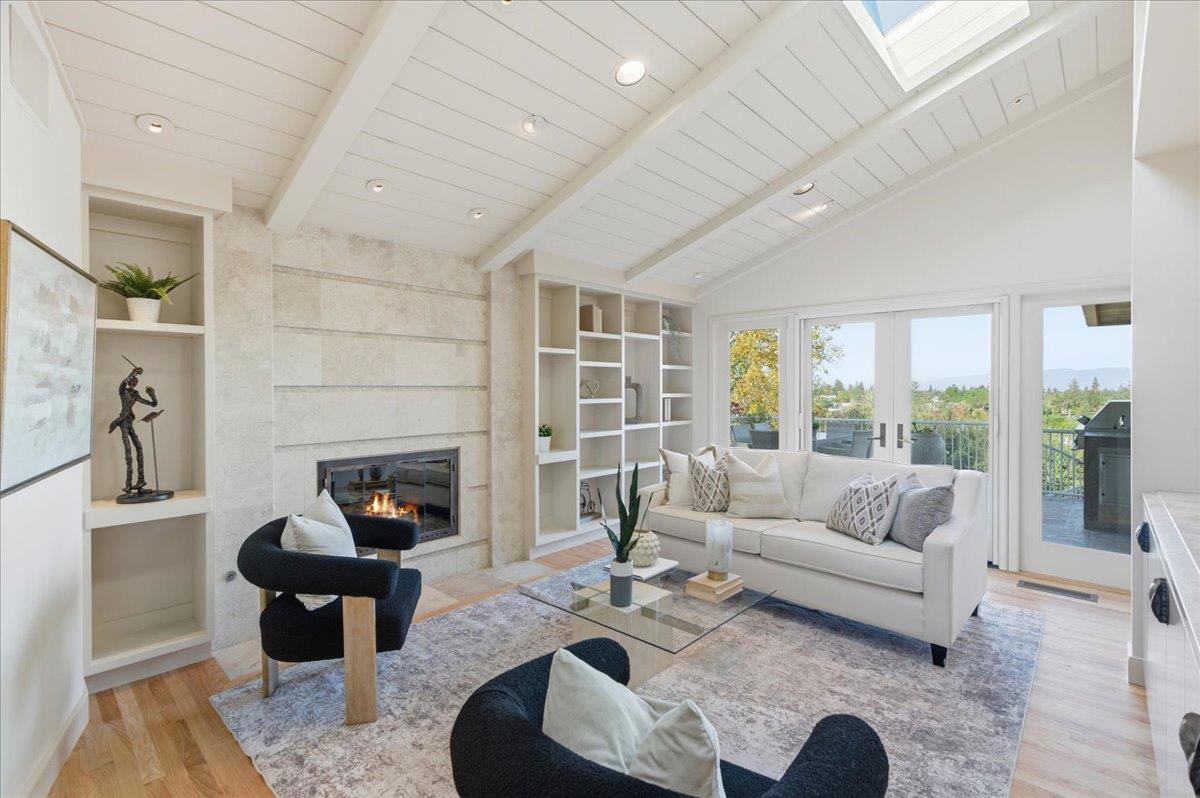 Detail Gallery Image 18 of 50 For 920 Oxford Dr, Los Altos,  CA 94024 - 4 Beds | 3/1 Baths